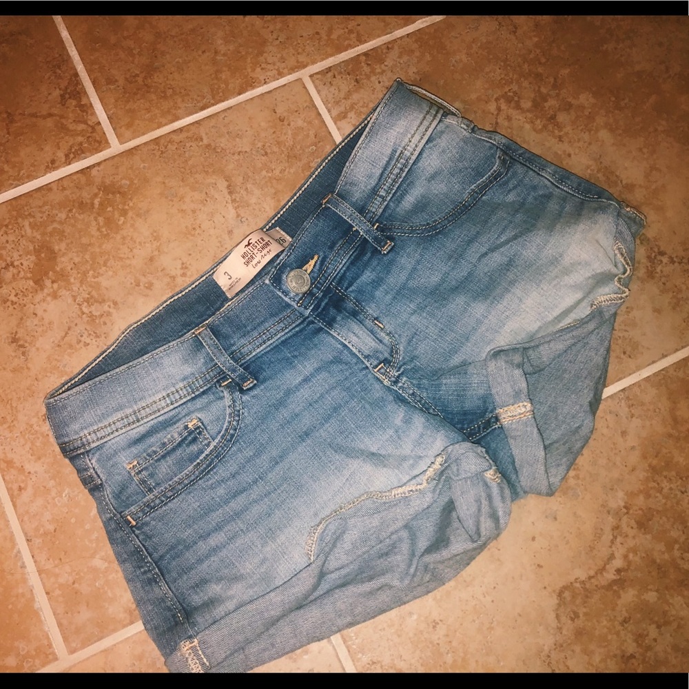 Hollister shorts!!